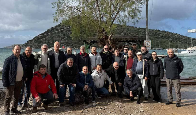 Kardak kahramanları 30 yıl sonra o ağacın altında