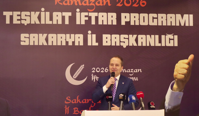 Fatih Erbakan partisinin iftar programına katıldı