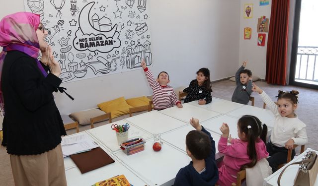 Serdivan Çocuk Akademisi Ramazan’da da atölyelerine devam ediyor