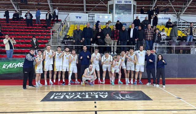 Serdivan Belediyesi Spor Kulübü’nden çifte zafer