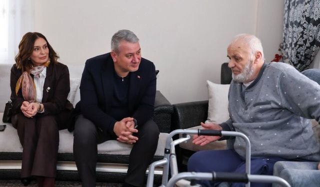 Serdivan’da Yaşlılar Haftası’nda anlamlı ziyaret