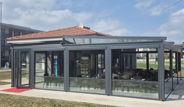 Serdivan’da Yıldız Cafe kapılarını açtı