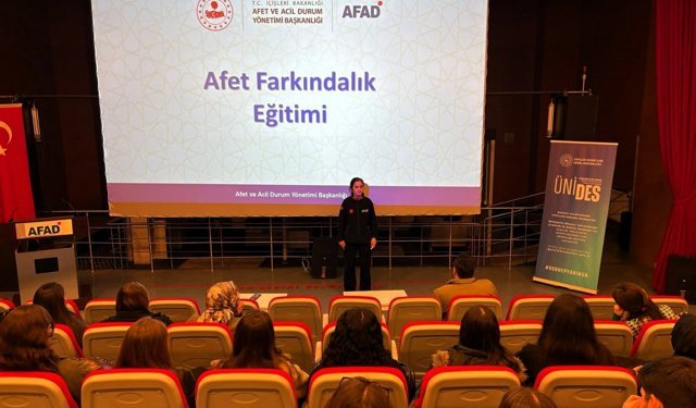 SUBÜ öğrencileri afet bilinci eğitimi aldı