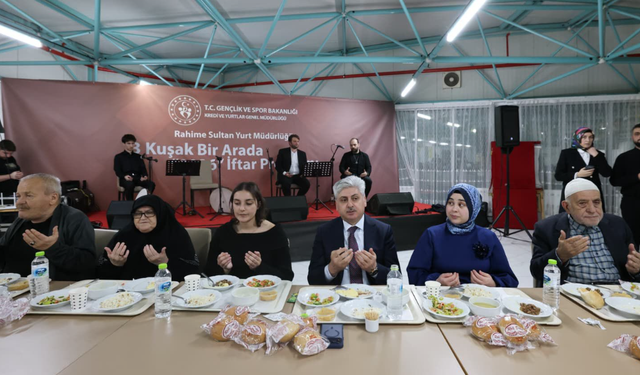Üç kuşak aynı sofrada buluştu