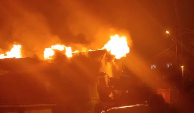 Elektrikli ısıtıcı evi yaktı