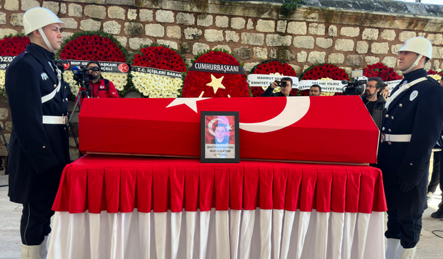 Şehit polis törenle toprağa verildi