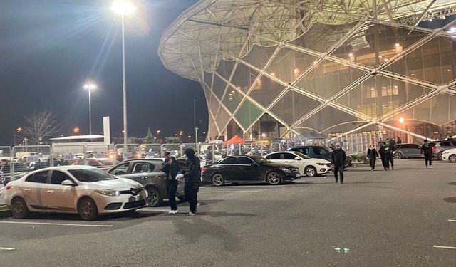 Başkan Sarıoğlu’ndan statta bariyer uygulamasına tepki