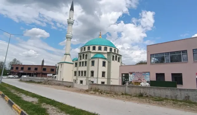 Karaman Mahallesi'ndeki tüm camilerde helva ikram edilecek