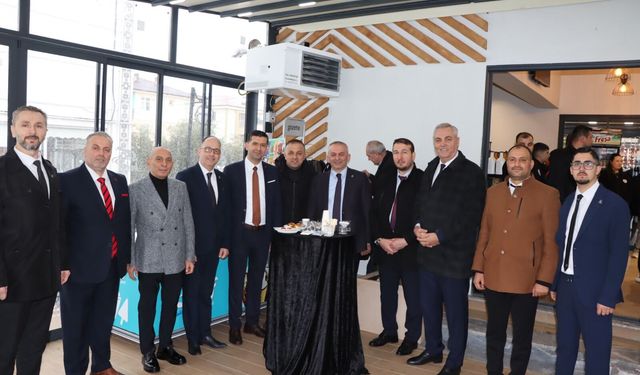 Kaynarca'da bayramlaşma coşkusu