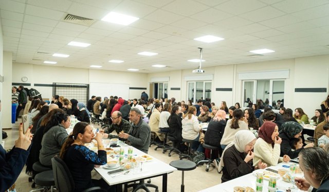 STMF'de geleneksel iftar