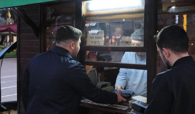 AK Parti Adapazarı'ndan “İftara 5 Kala” etkinliği