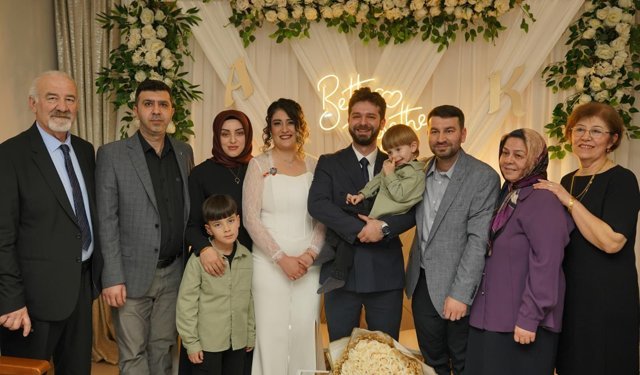 Karakaş ailesinin mutlu günü