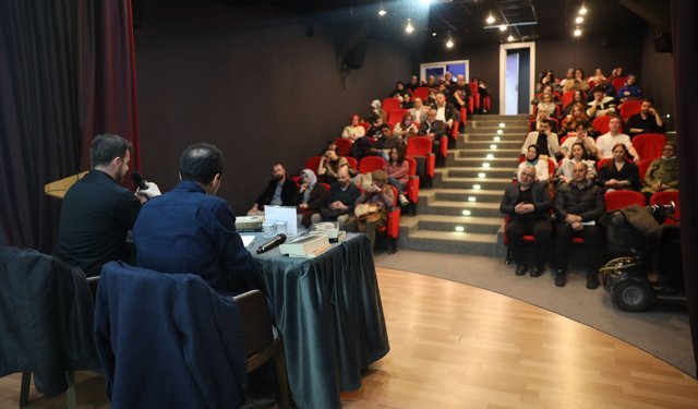 Kapalı çarşıdan dünyaya açılan şair: Edip Cansever