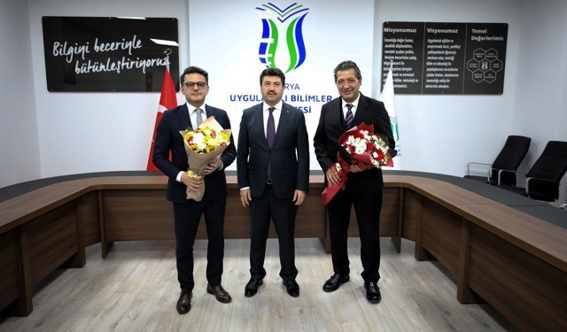 SUBÜ’de bayrak değişimi: Turizm Fakültesi Dekanı Prof. Dr. Şengül oldu