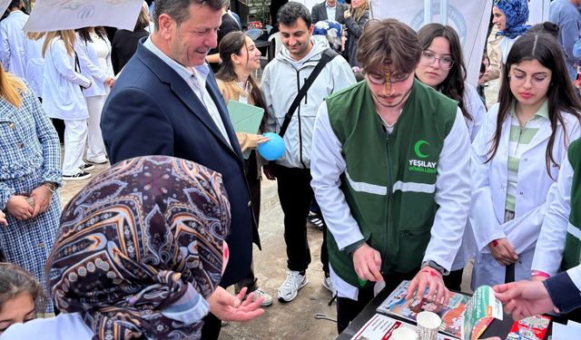 Akyazı’da Sağlık Sokağı kurdular