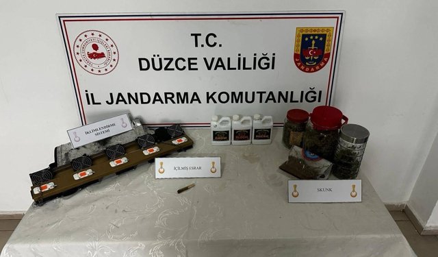Kenevir bahçesi kuran 2 kardeş suçüstü yakalandı
