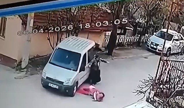 Çocuklarının gözü önünde eşini arabayla ezdi