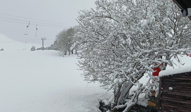Uludağ’da kar kalınlığı 1 metreye ulaştı