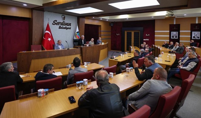 Serdivan’da muhtarlarla istişare toplantısı