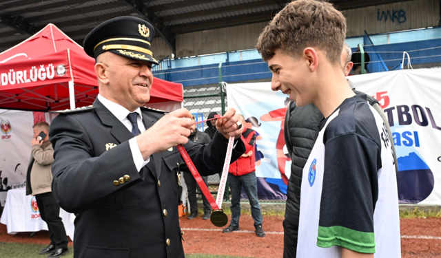 Polis Haftası’nda Mini Futbol Turnuvası coşkusu