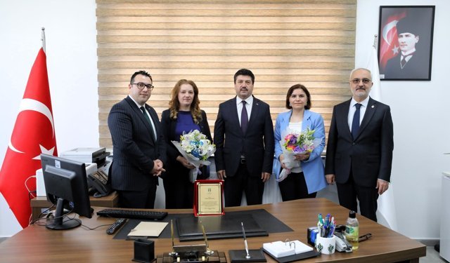 SUBÜ’nün sağlık birimlerinde bayrak değişimi