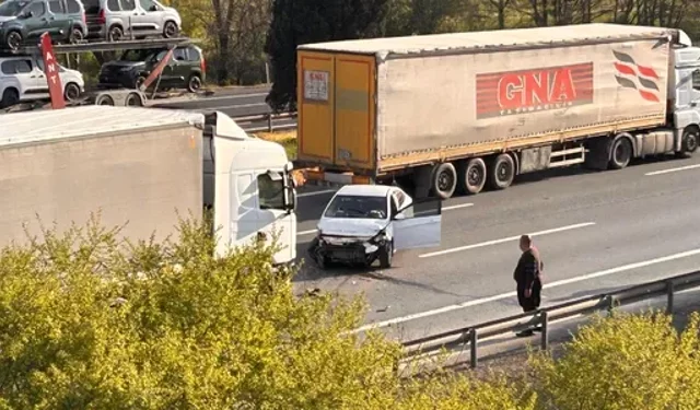 TEM’de kontrolden çıkan otomobil bariyerlere çarptı: 1 yaralı