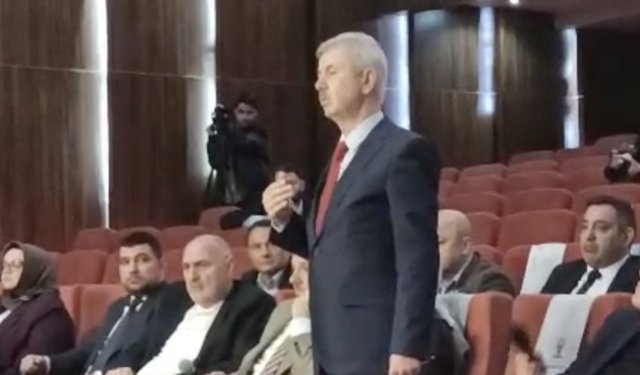 Adapazarı Belediyesi'nde gergin geçen başkanvekilliği seçimini Mehmet Yılmaz kazandı