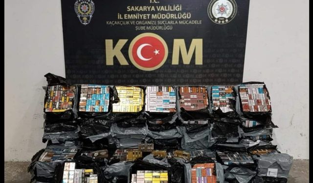 Durdurulan araçta 312 bin yeni nesil kaçak elektronik sigara ele geçirildi