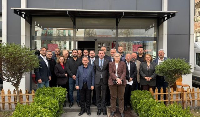 Özgür Özel'in ziyareti öncesi toplantı