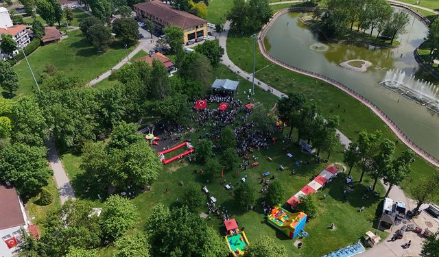 Aziz Duran Parkı’nda 19 Mayıs şöleni yaşandı