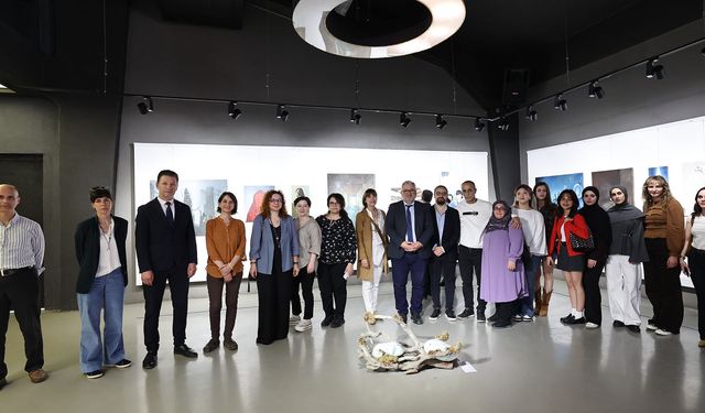 Genç sanatçıların “Ortak Zemin” sergisi OSM’de açıldı