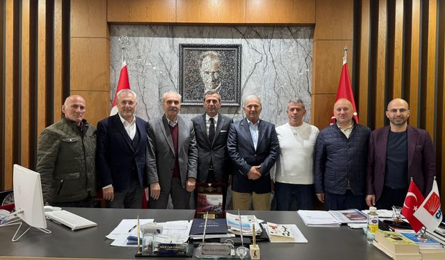Trabzonlular Derneği'nden siyasilere iade-i ziyaretler sürüyor