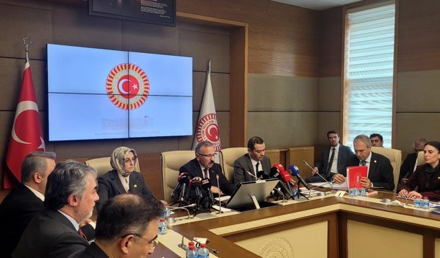 Okul saldırılarını araştıracak komisyon toplandı