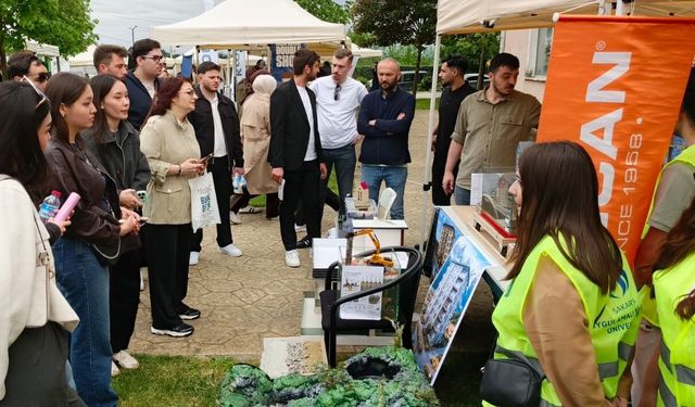 SUBÜ Sakarya MYO’da Kariyer Zirvesi düzenlendi