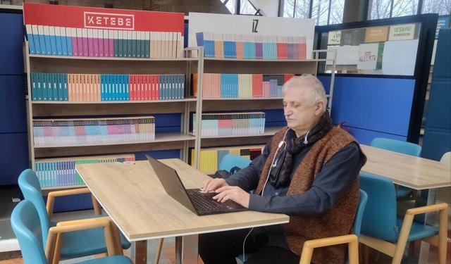 Adapazarlı Yazar Fahri Tuna'nın yeni çıkan kitabına 4 şehirde imza günü