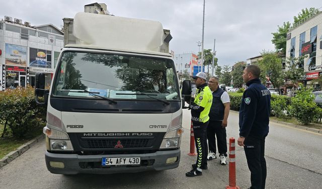 Hendek’te toptancı araçlarına sıkı denetim