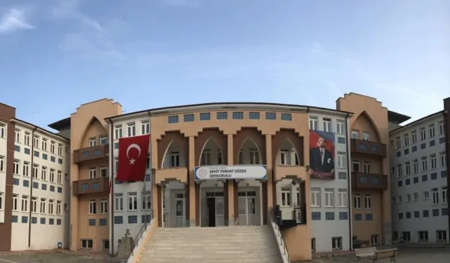Karasu'daki o okulda yenileme çalışması yapılacak! İhale yayımlandı