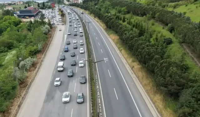 TEM Otoyolu'nu kullanacaklar dikkat! İstanbul yönü trafiğe kapatılıyor