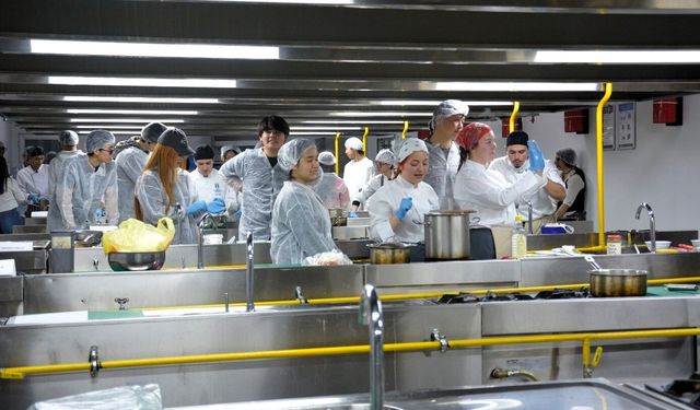 Geleceğin şefleri Gastronomi Haftası’nda yarıştı