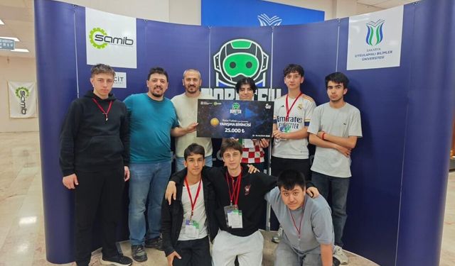 Karasulu öğrencilerden Robotek’te çifte Türkiye derecesi
