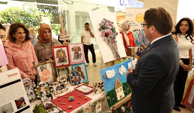 Harezmî Eğitim Modeli İyi Örnekler Sergisi ziyaretçilerle buluştu