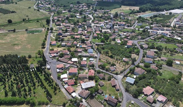 Söğütlü’nün 6 kilometrelik hattında doğalgaz, içme suyu ve güçlü ulaşım ağı…