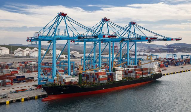 Dış ticaret açığı azaldı