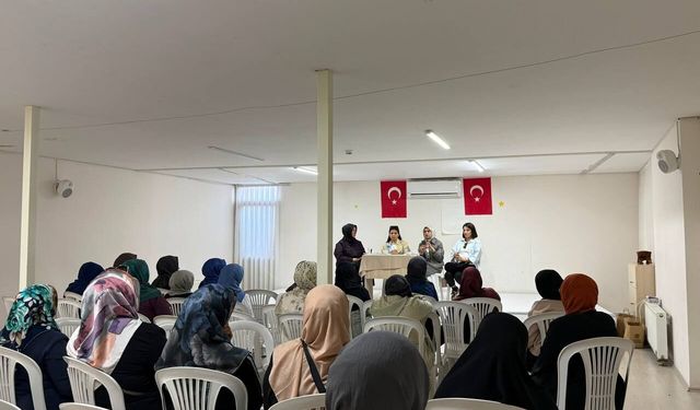 Büyükşehir’den Akyazı’da kadınlara rehberlik eden buluşma