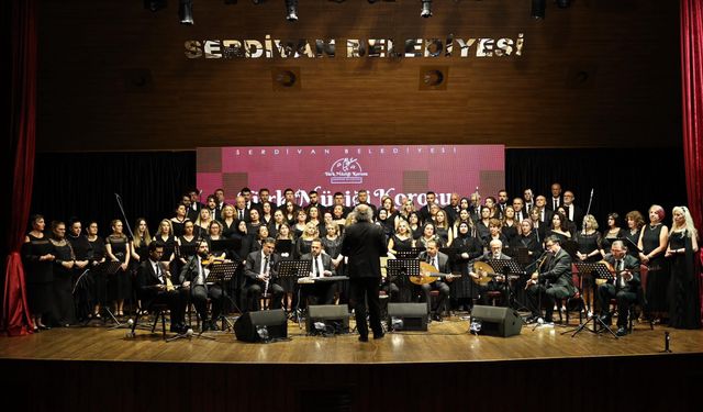 Serdivan’da Türk müziği rüzgârı esti