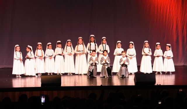 Sahnede Kafkas rüzgarı