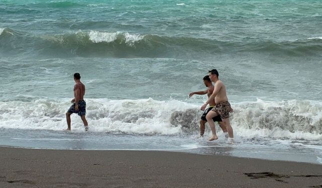 Karadeniz hırçınlaştı