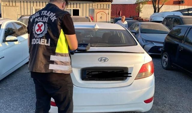 Kocaeli'de korsan taksi sürücüsü ve yolcuya ceza