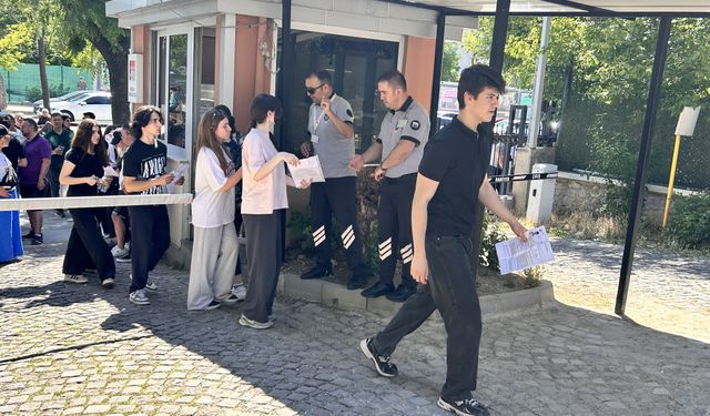 YKS’nin son oturumu olan YDT başladı