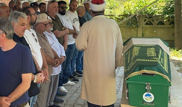 Kansere yenik düşmüştü... Erenler'in sevilen esnafı Fehmi Çapa toprağa verildi